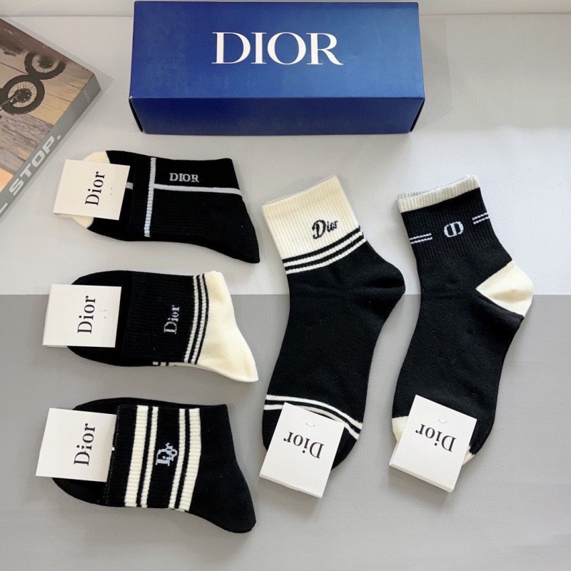 DIOR